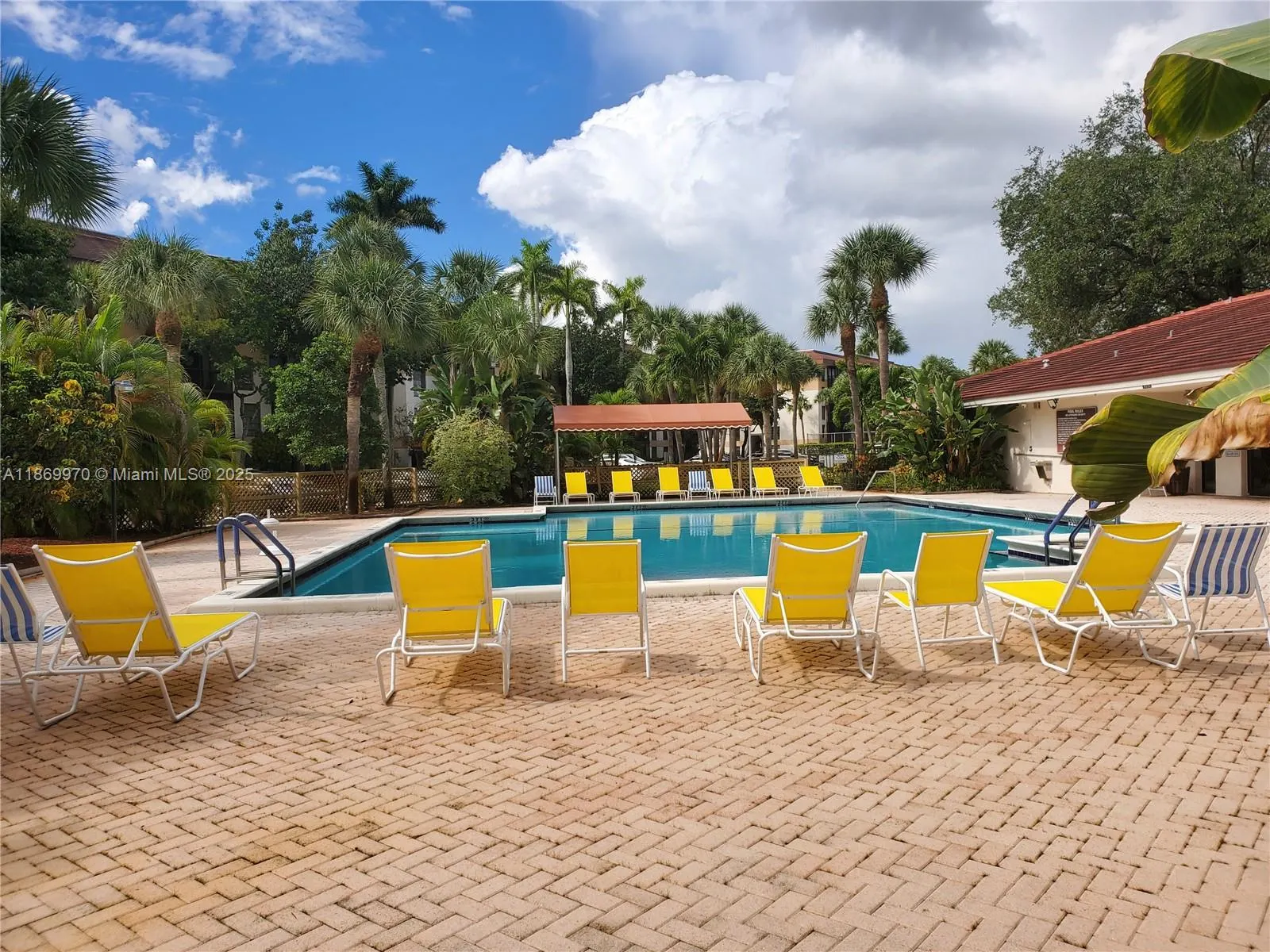 5550 NW 44th St, #111B