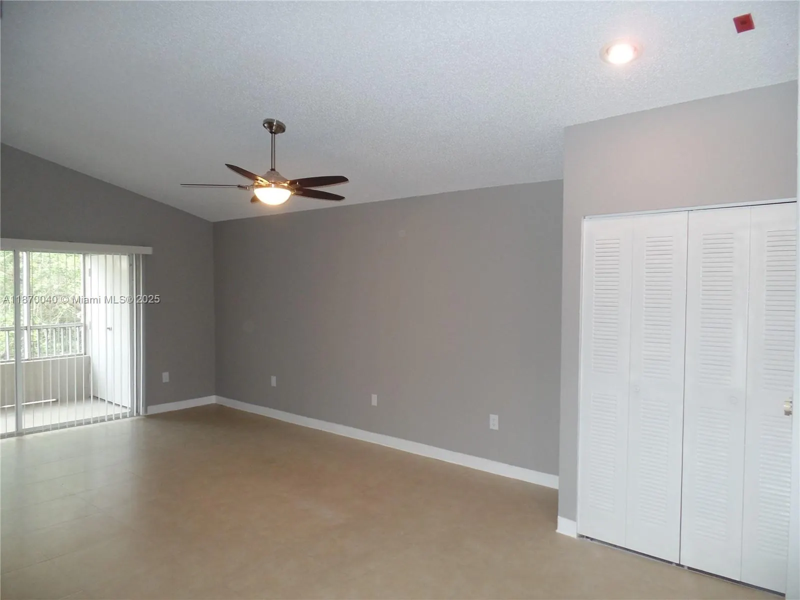 2850 N Oakland Forest Dr, #313