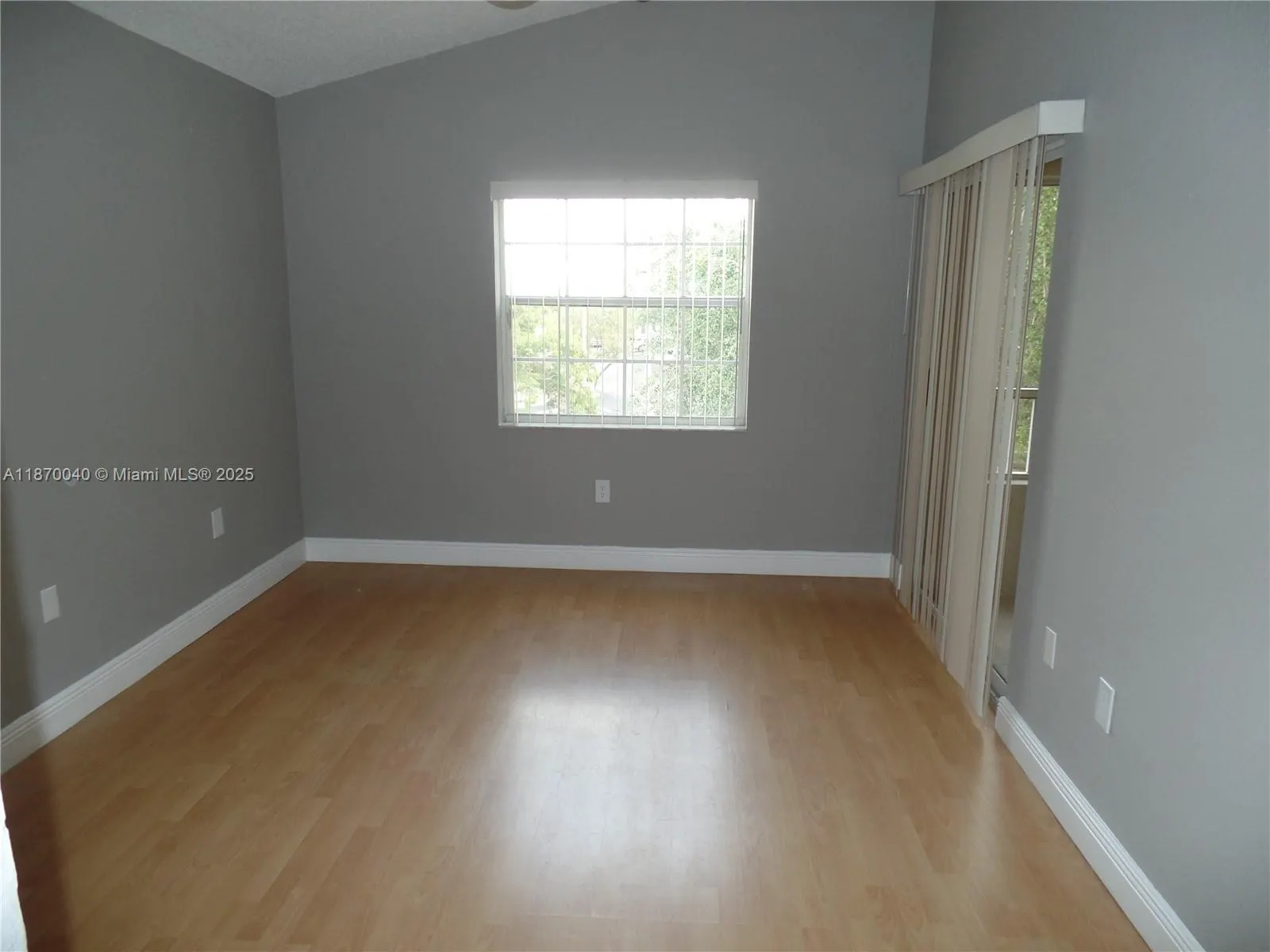 2850 N Oakland Forest Dr, #313