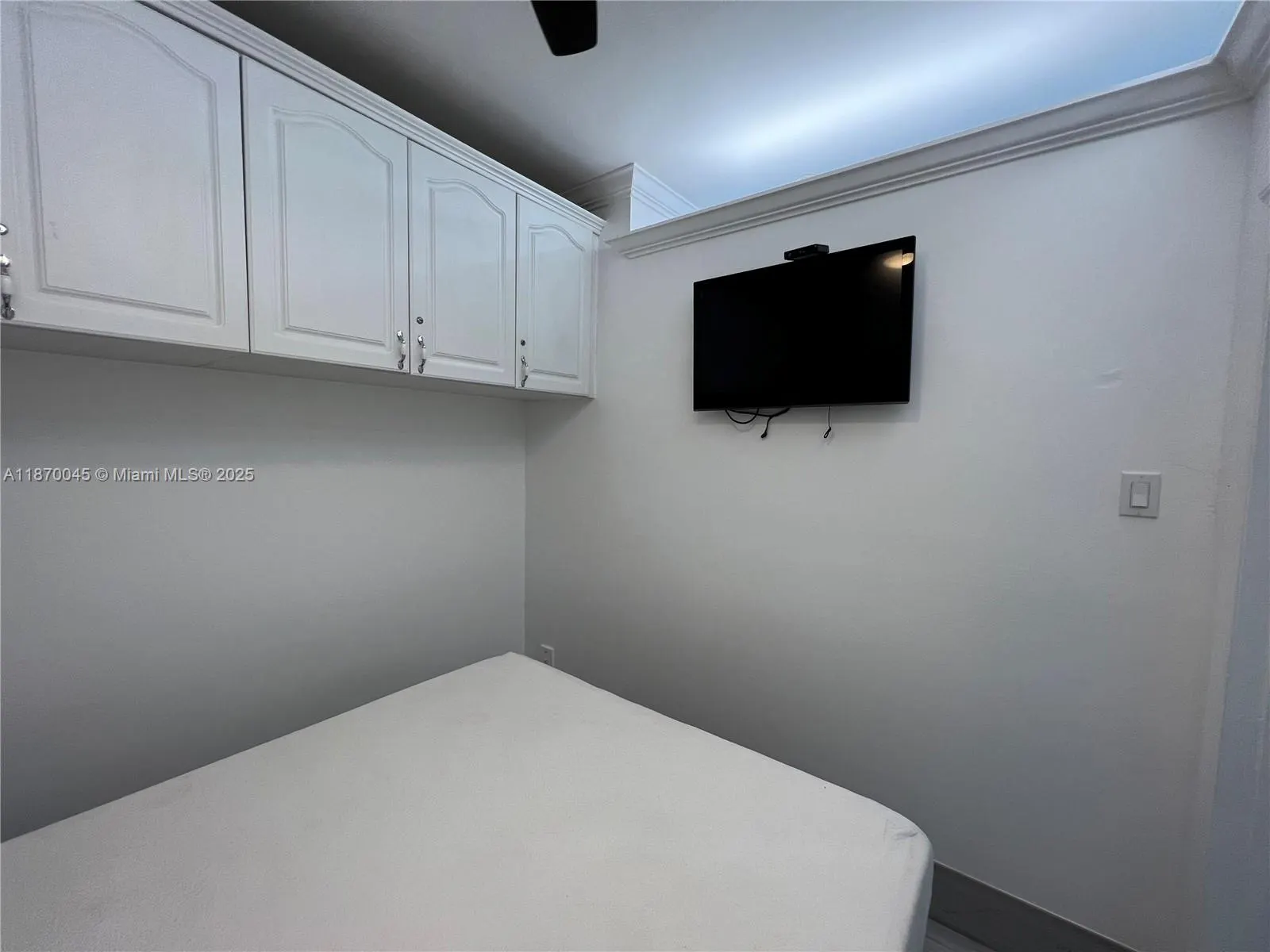 3710 Collins Ave, #N-103