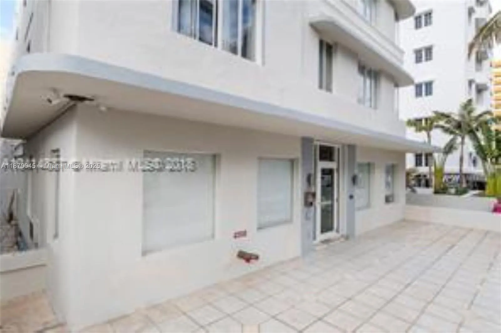 3710 Collins Ave, #N-103