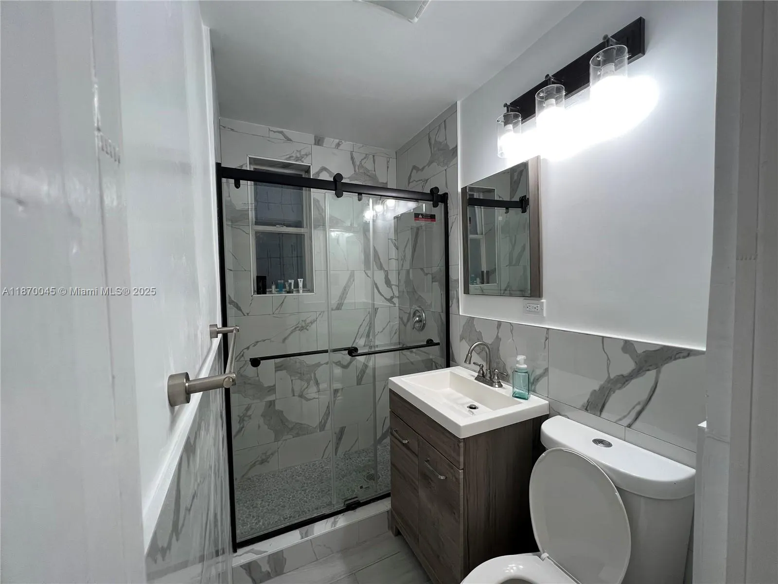 3710 Collins Ave, #N-103