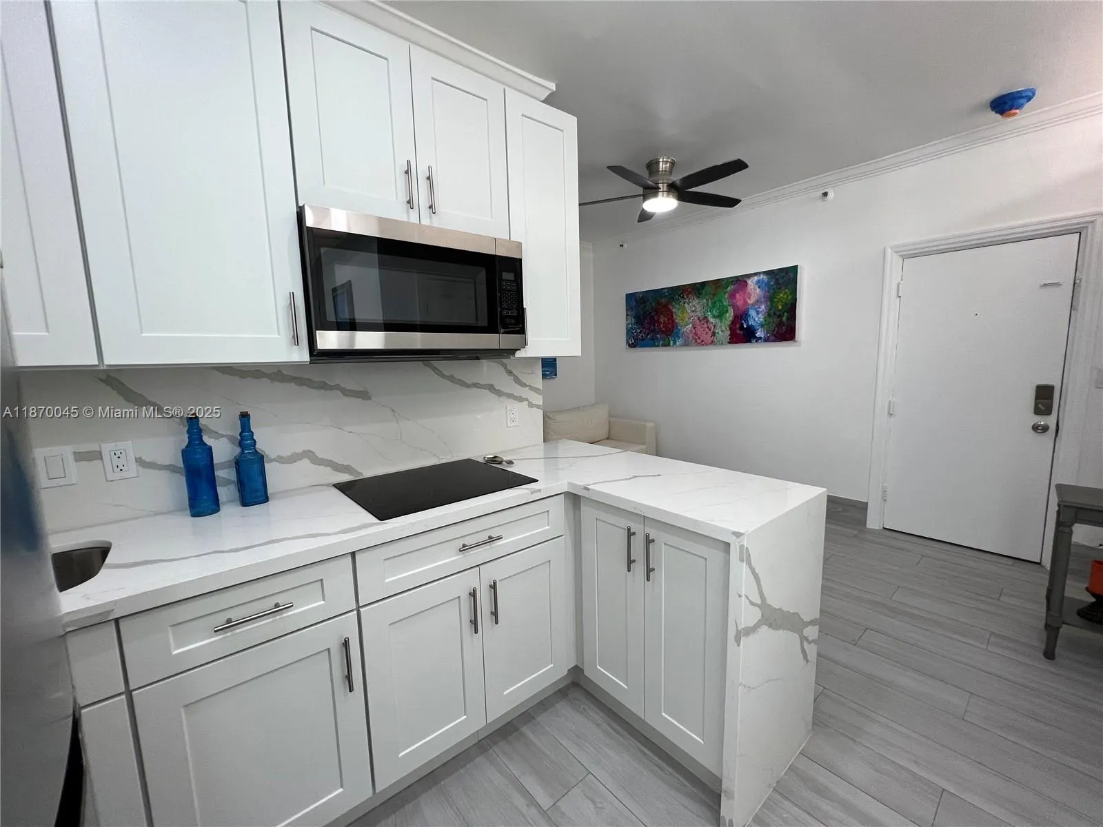 3710 Collins Ave, #N-103