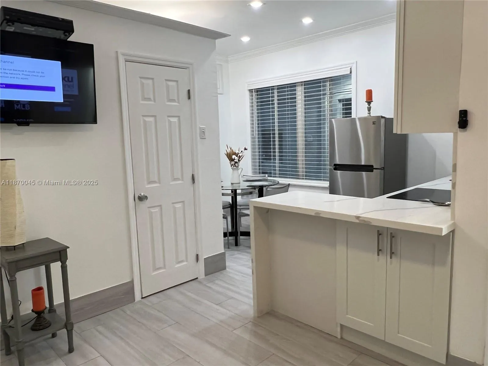 3710 Collins Ave, #N-103