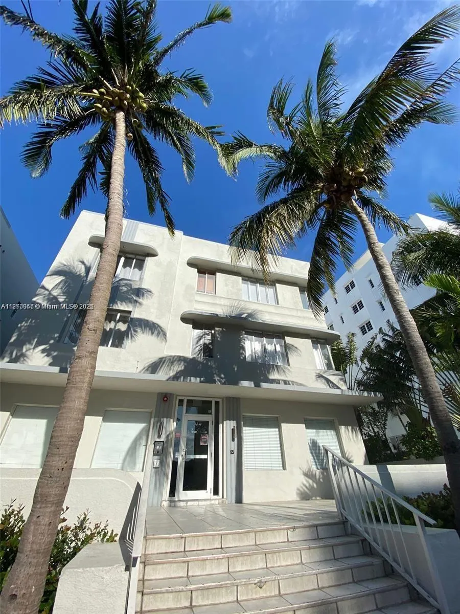 3710 Collins Ave, #N-103