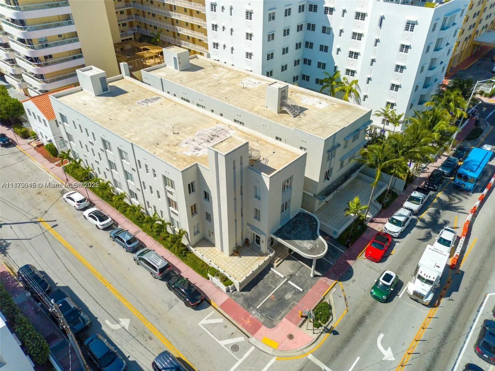 3710 Collins Ave, #N-103
