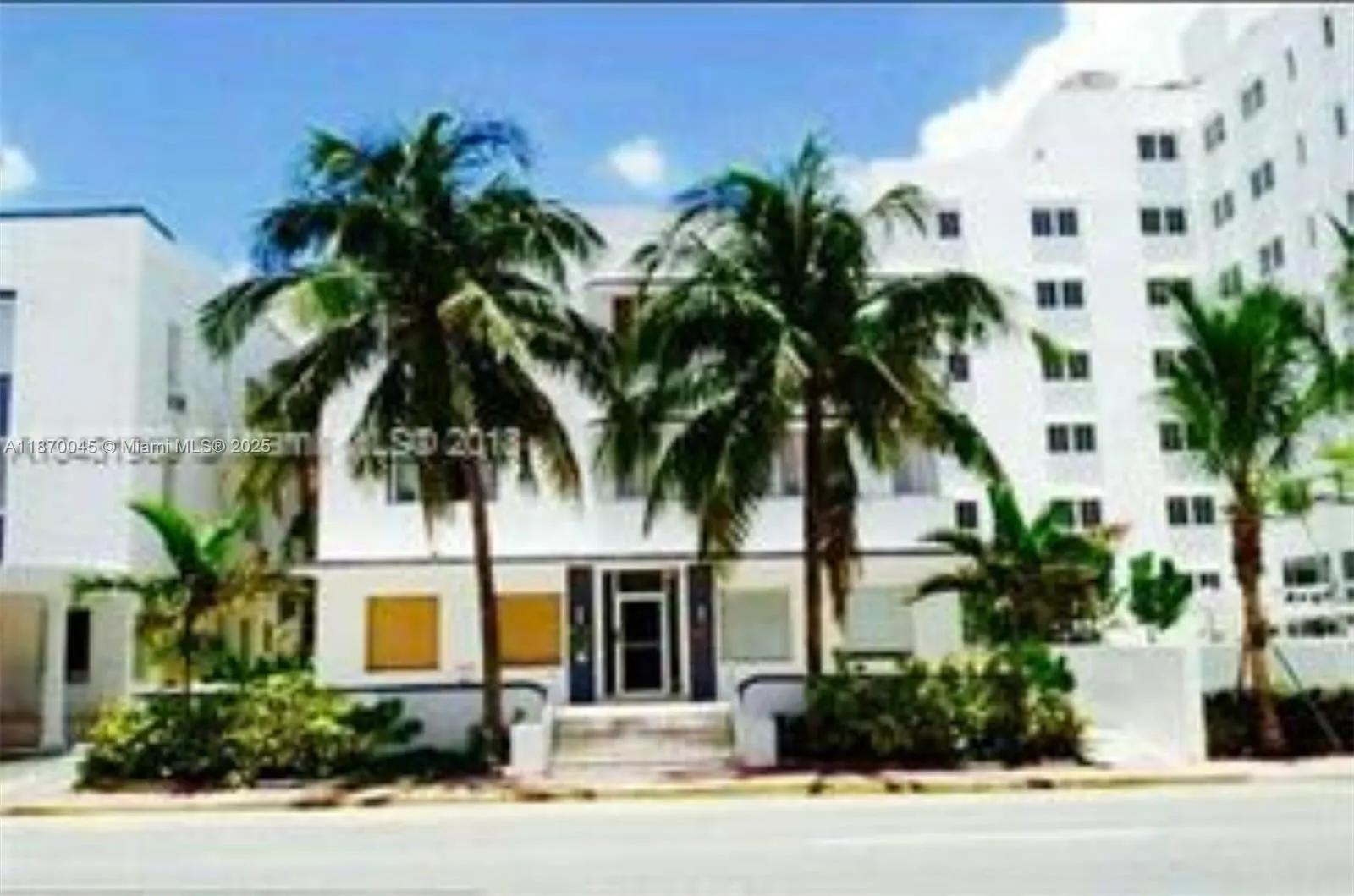 3710 Collins Ave, #N-103