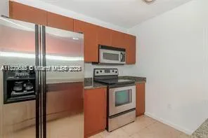 1200 Brickell Bay Dr, #4114