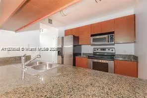 1200 Brickell Bay Dr, #4114