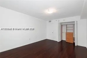 1200 Brickell Bay Dr, #4114