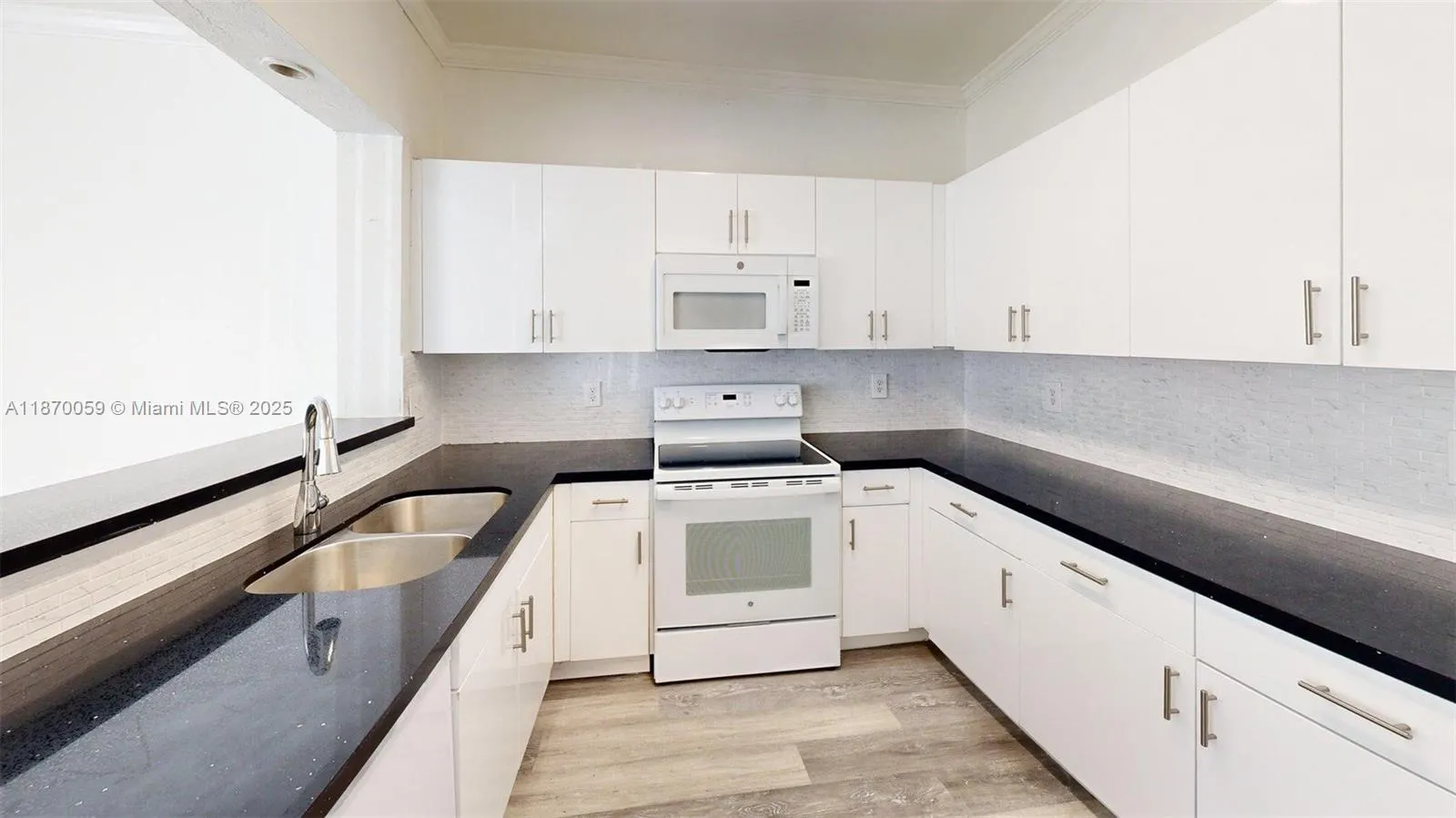 230 SE 29th Ave, #2