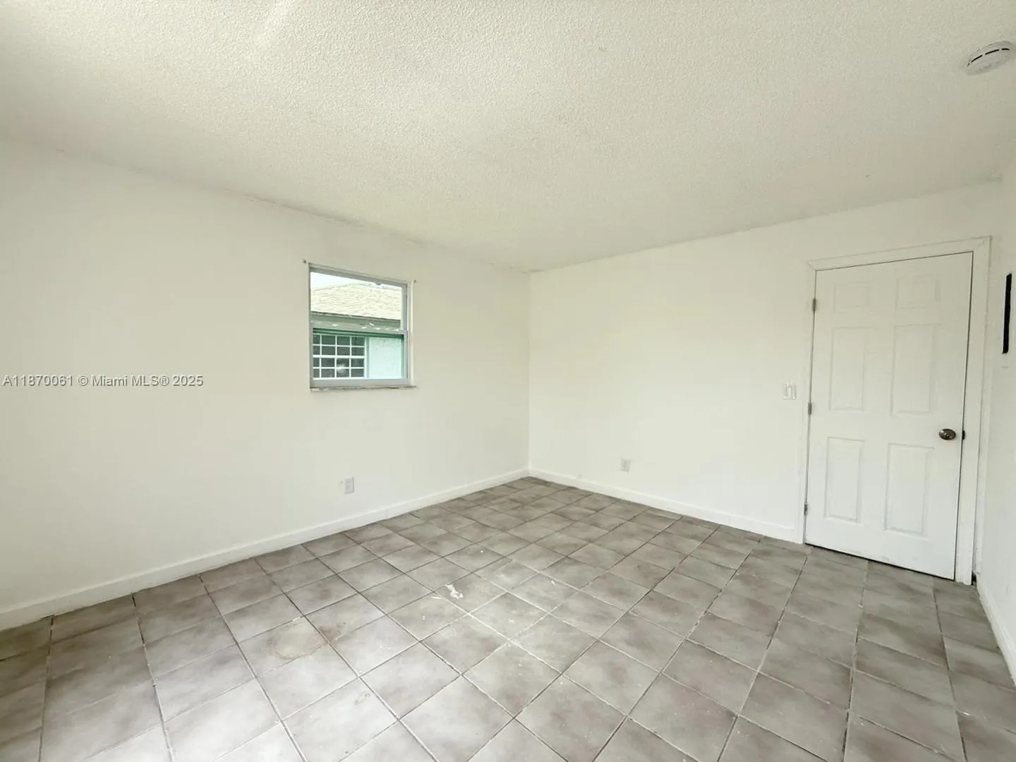 5605 Ninth, #B