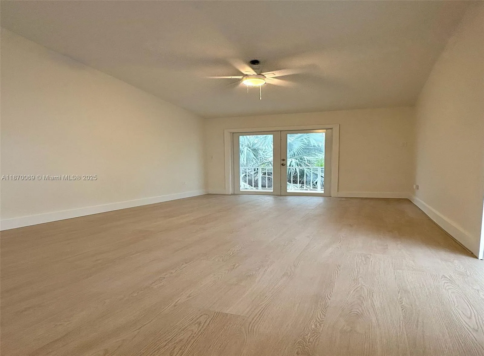 136 Marina Ave, #East