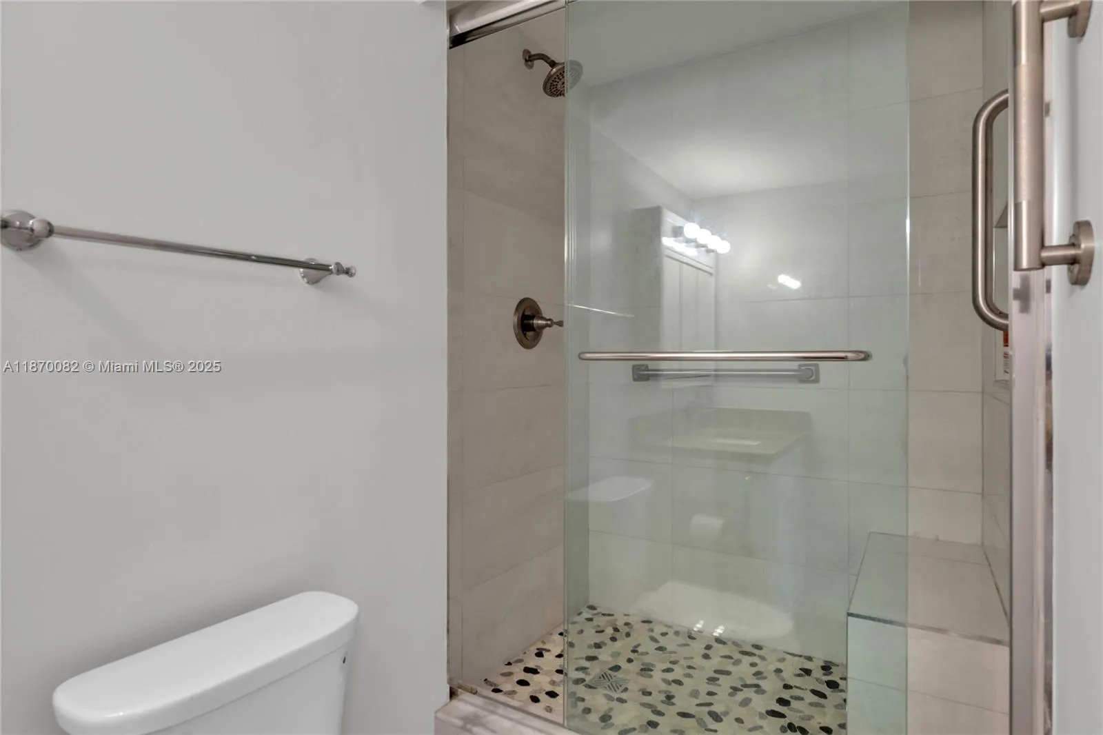 3046 N Newport  N, #3046