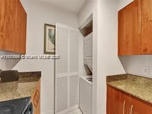 1200 Brickell Bay Dr, #3309