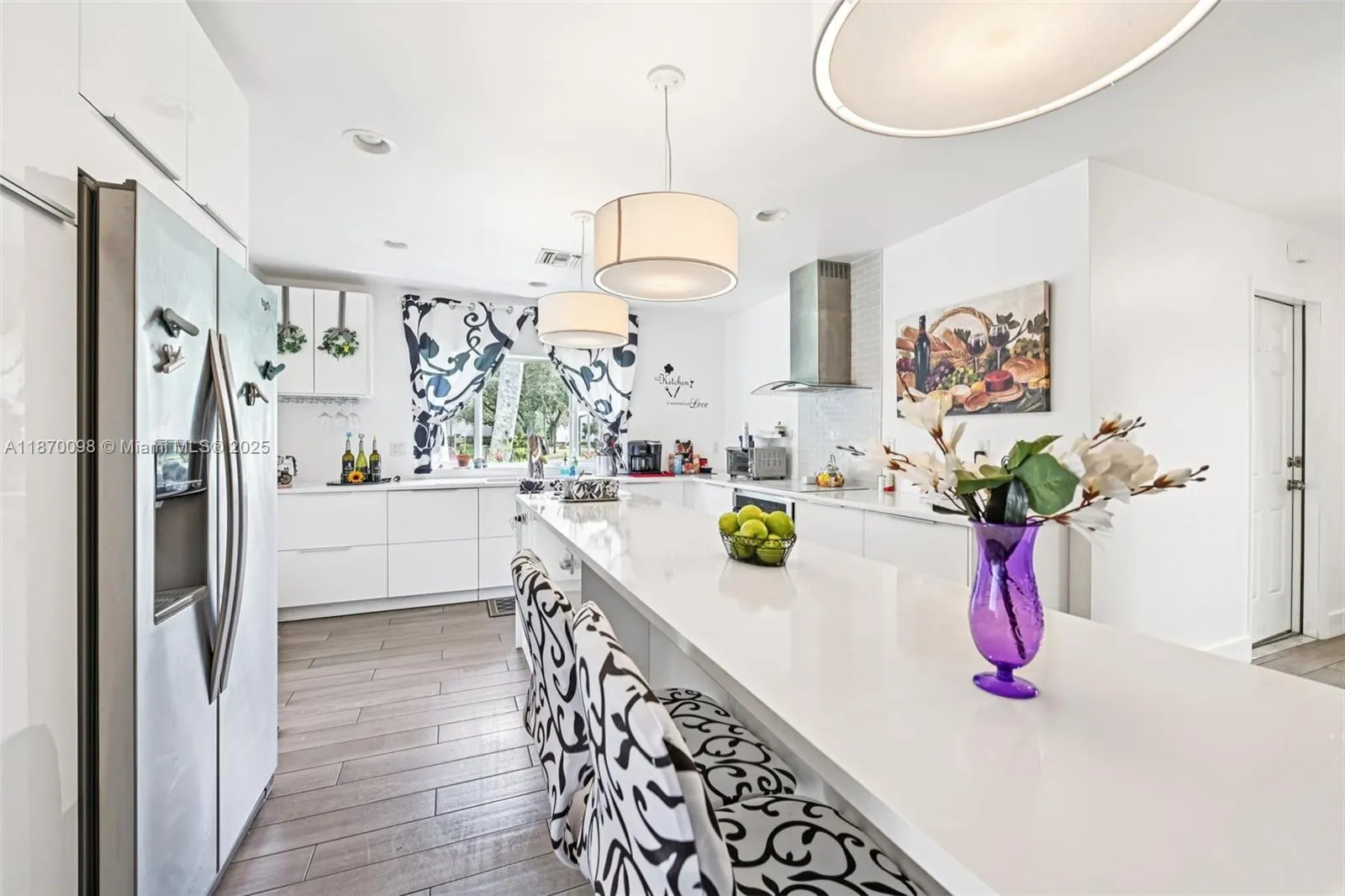 4314 Acacia Cir