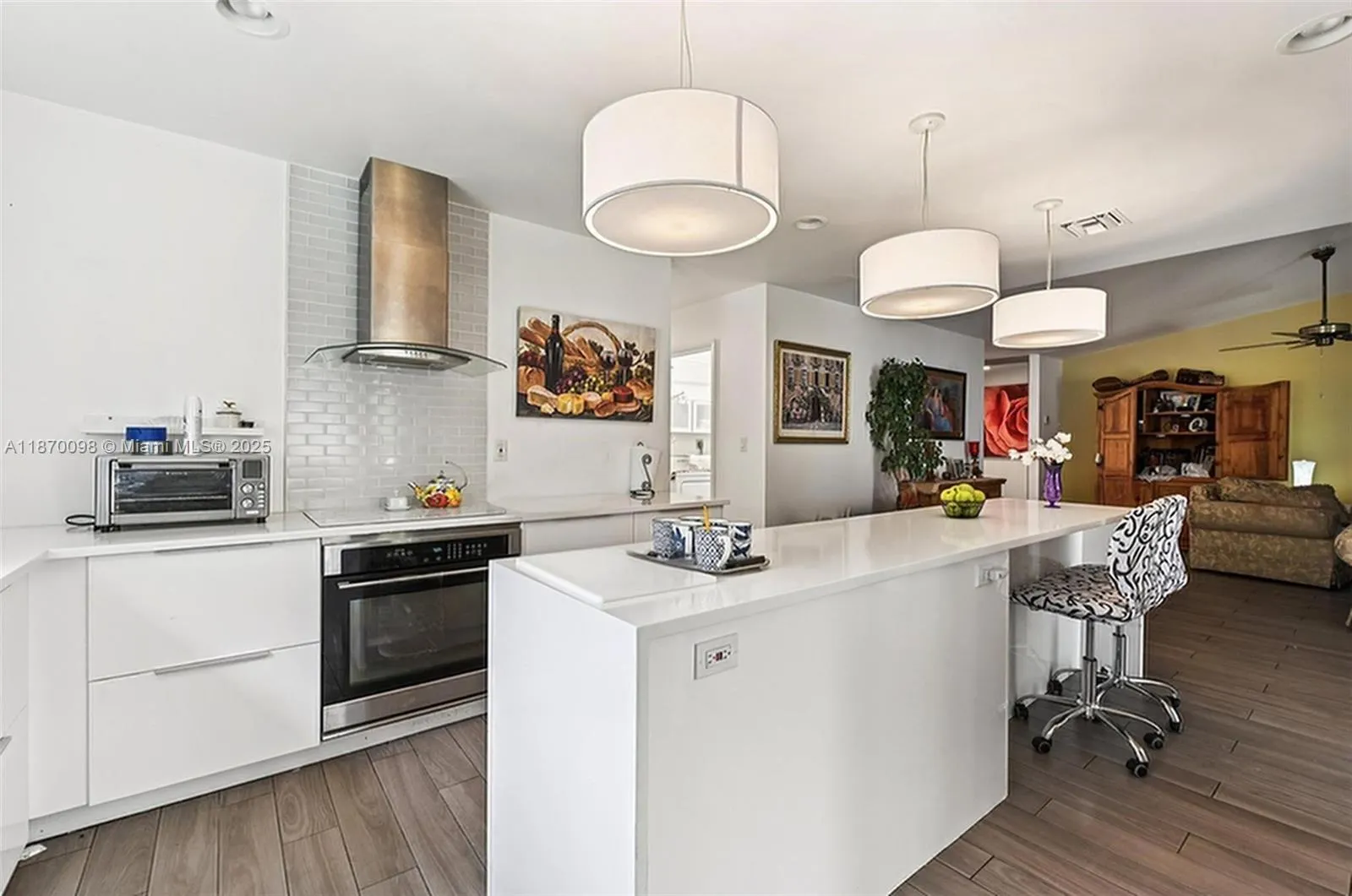 4314 Acacia Cir