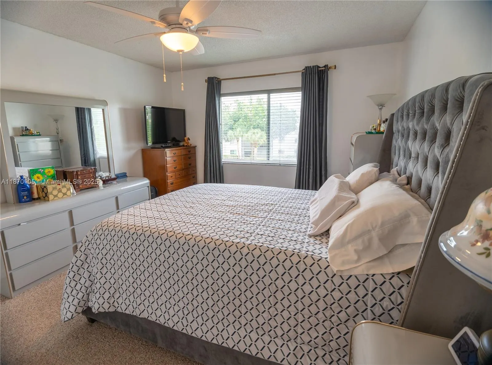 3178 Via Poinciana, #303