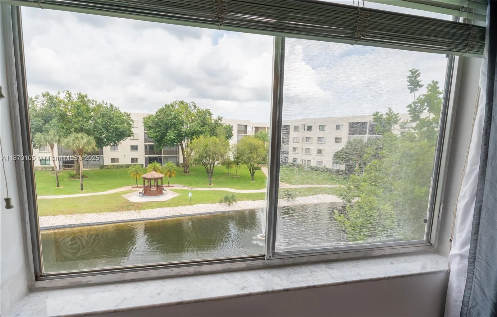 3178 Via Poinciana, #303