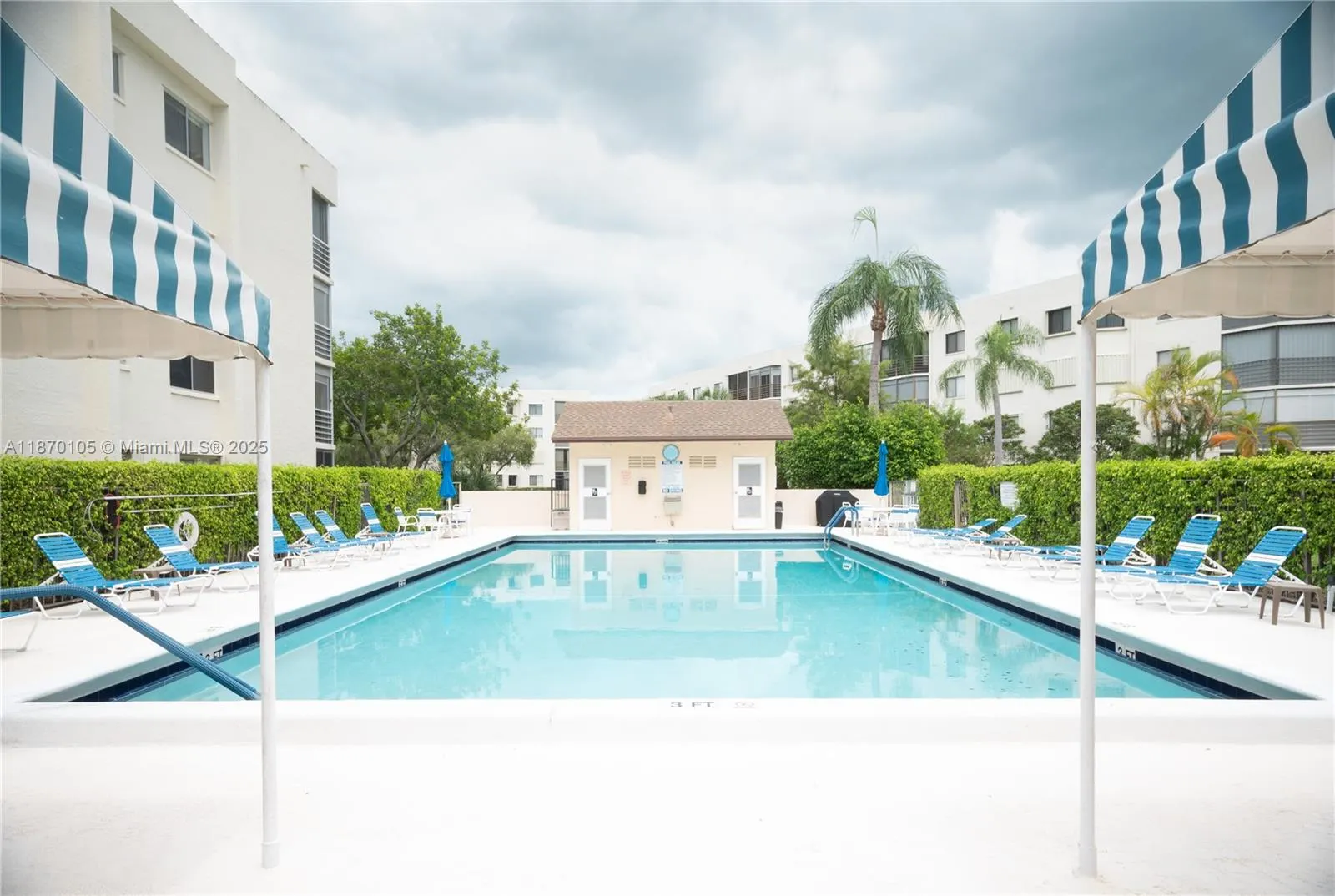 3178 Via Poinciana, #303