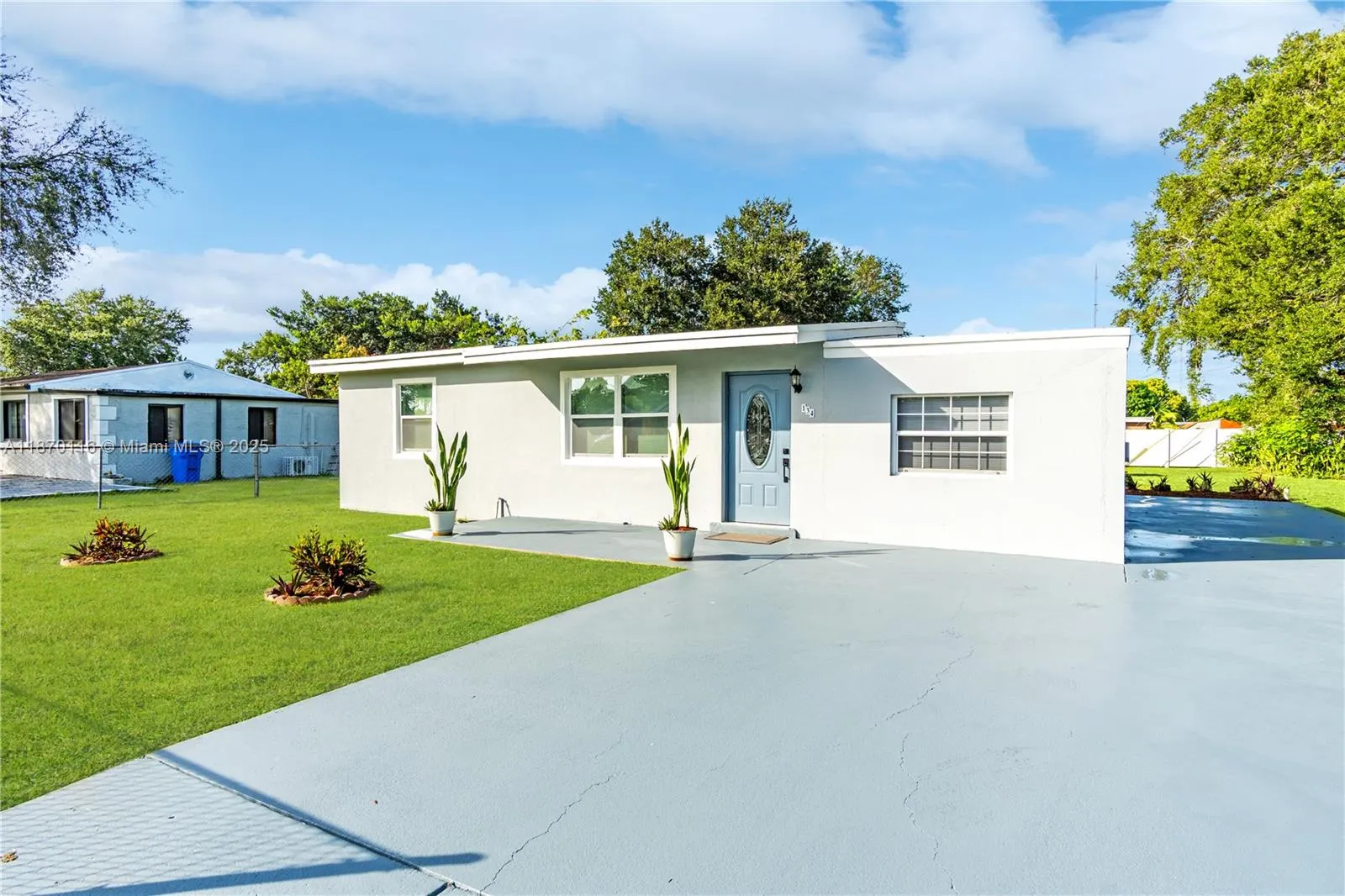 134 Miami Gardens Rd