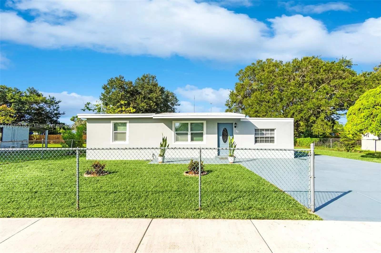 134 Miami Gardens Rd