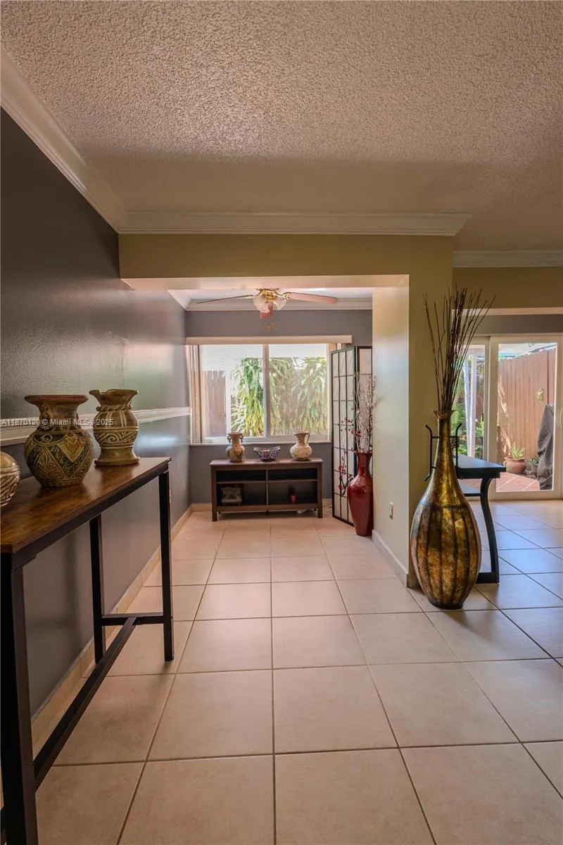 2435 SW 11th St, #9-B