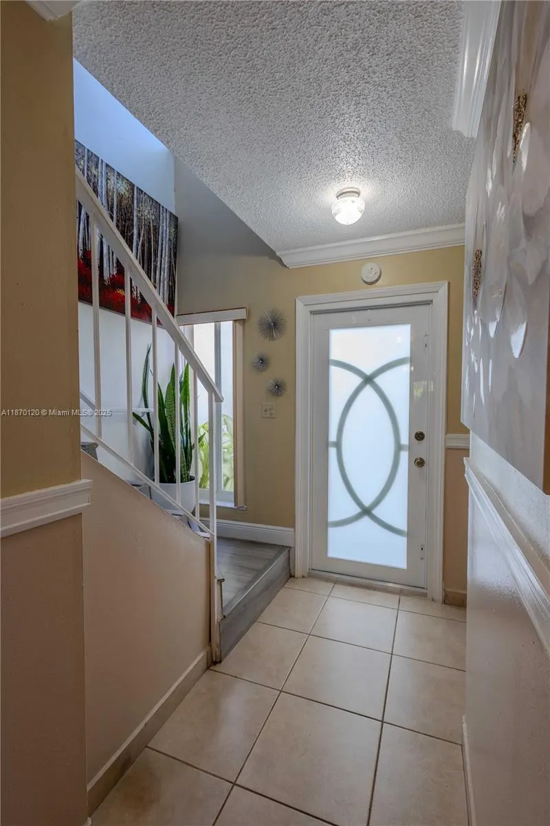 2435 SW 11th St, #9-B