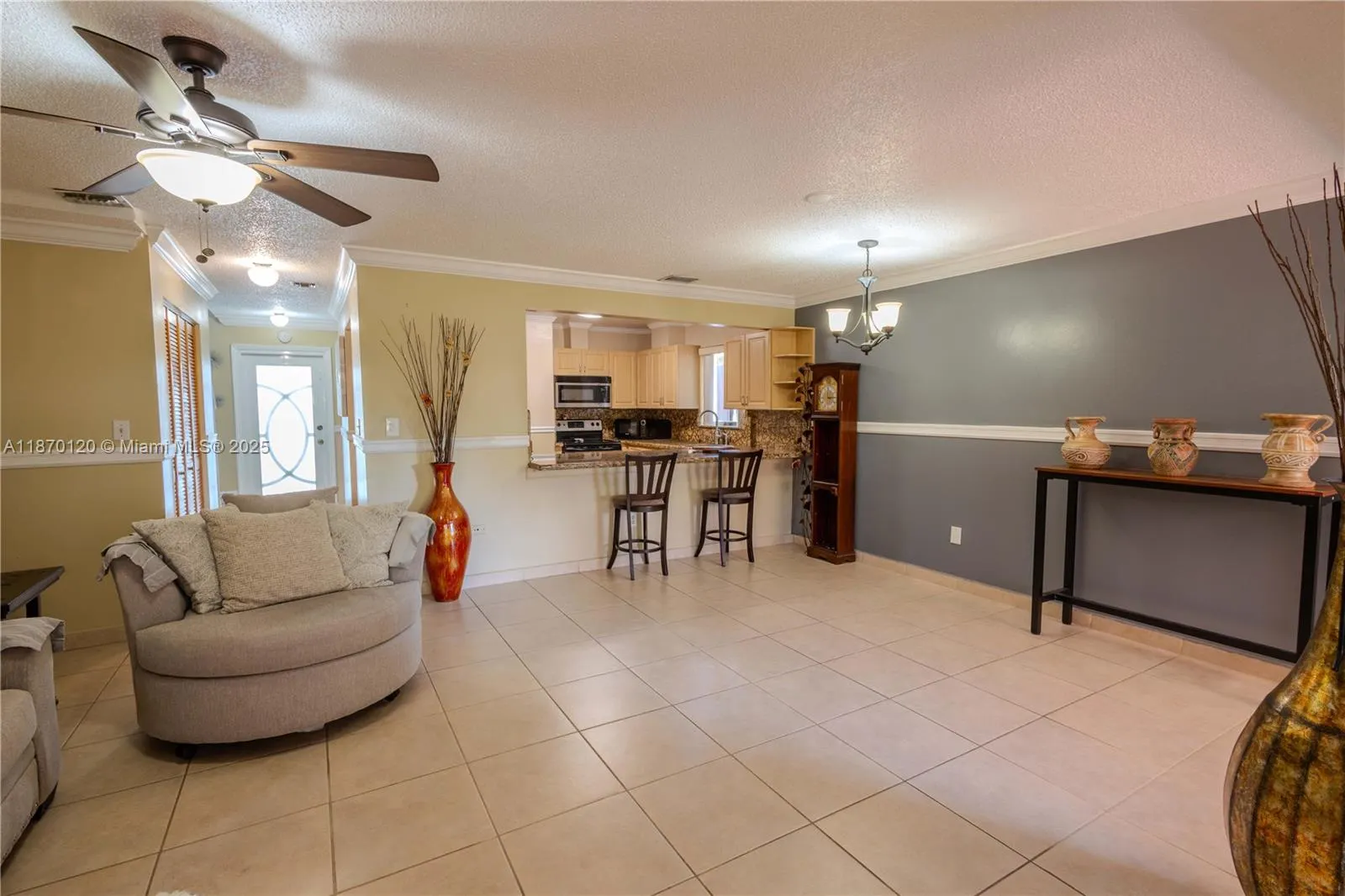 2435 SW 11th St, #9-B