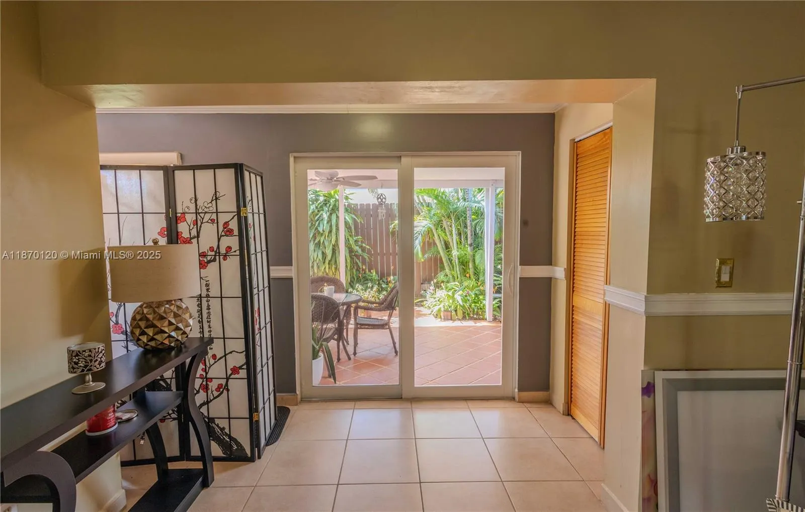 2435 SW 11th St, #9-B