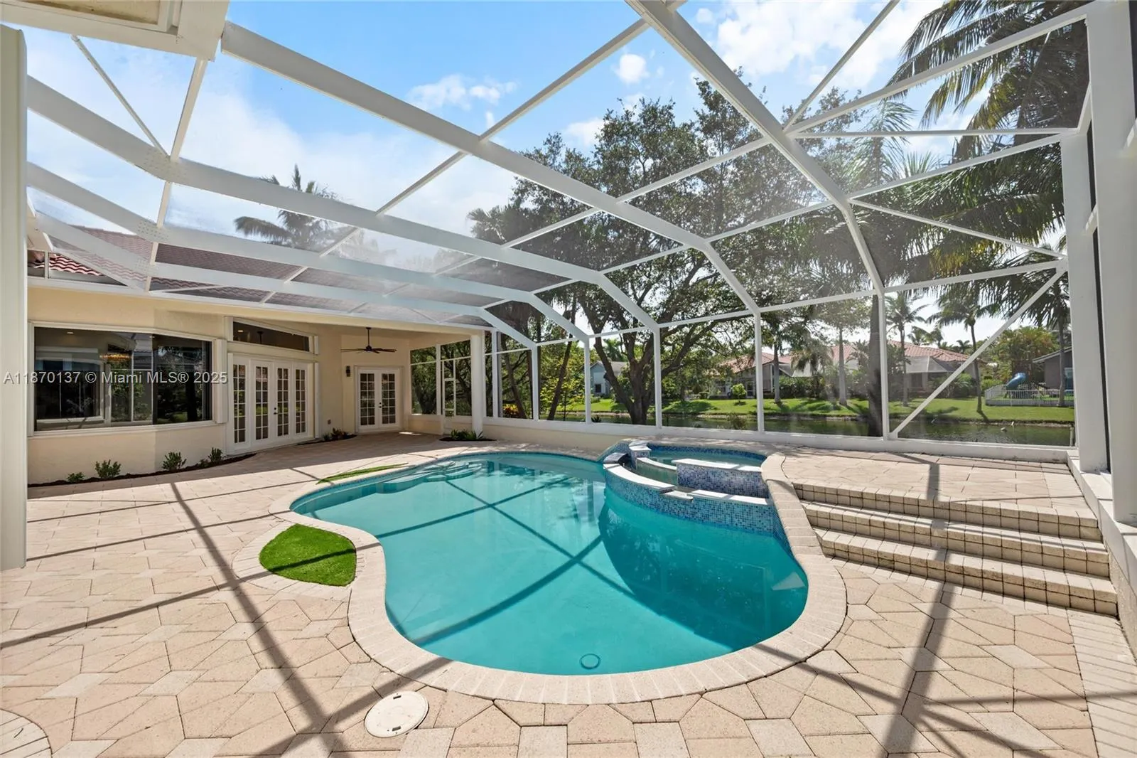12140 NW 10th St