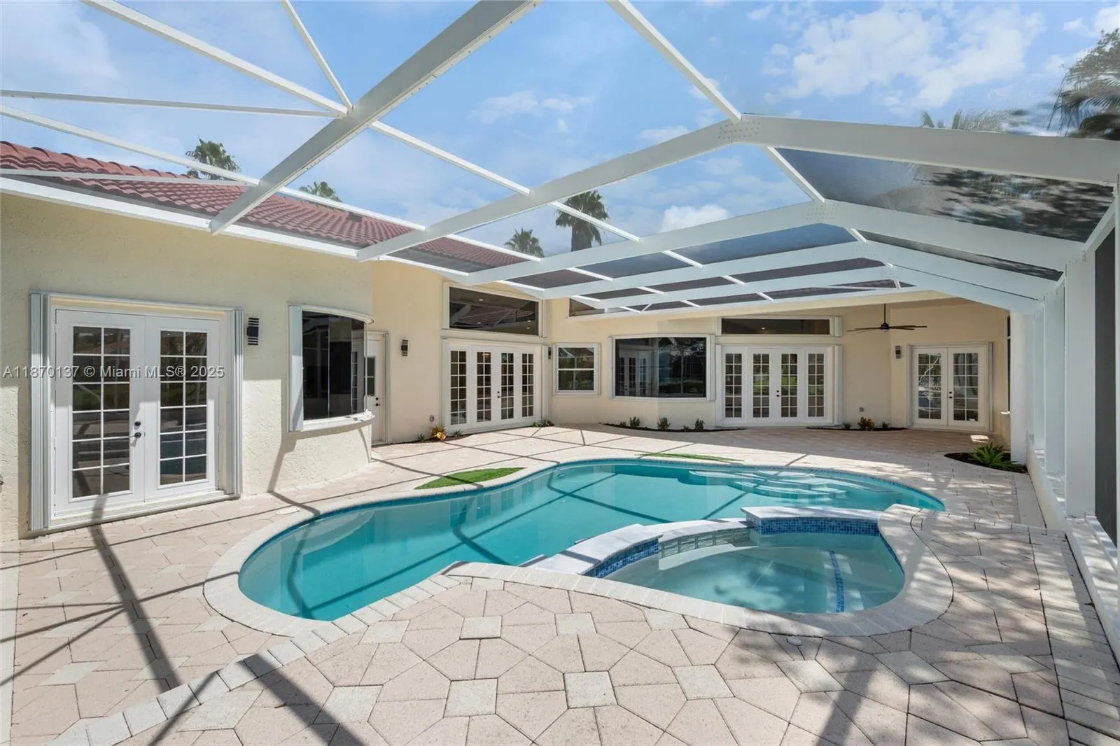 12140 NW 10th St