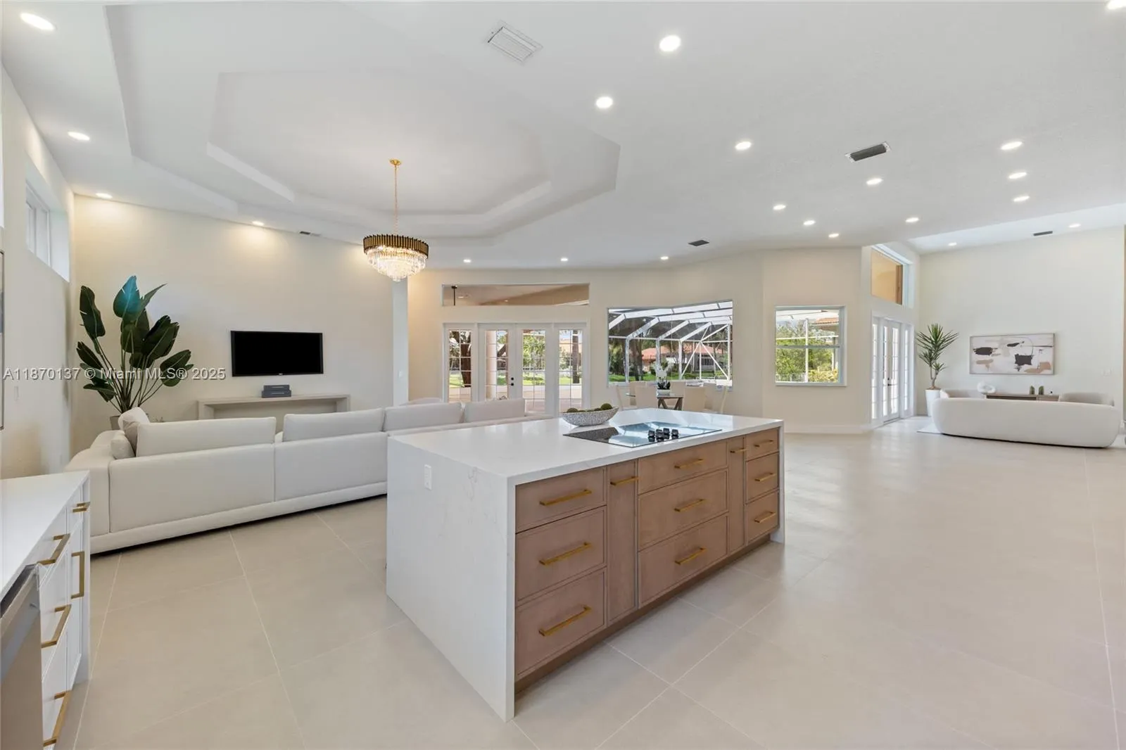 12140 NW 10th St