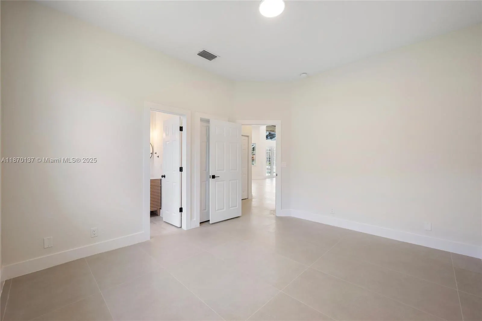 12140 NW 10th St