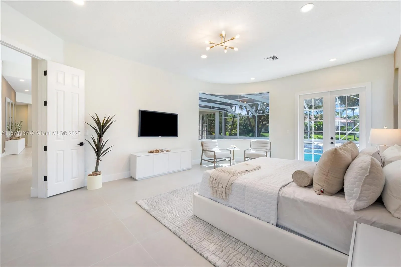 12140 NW 10th St
