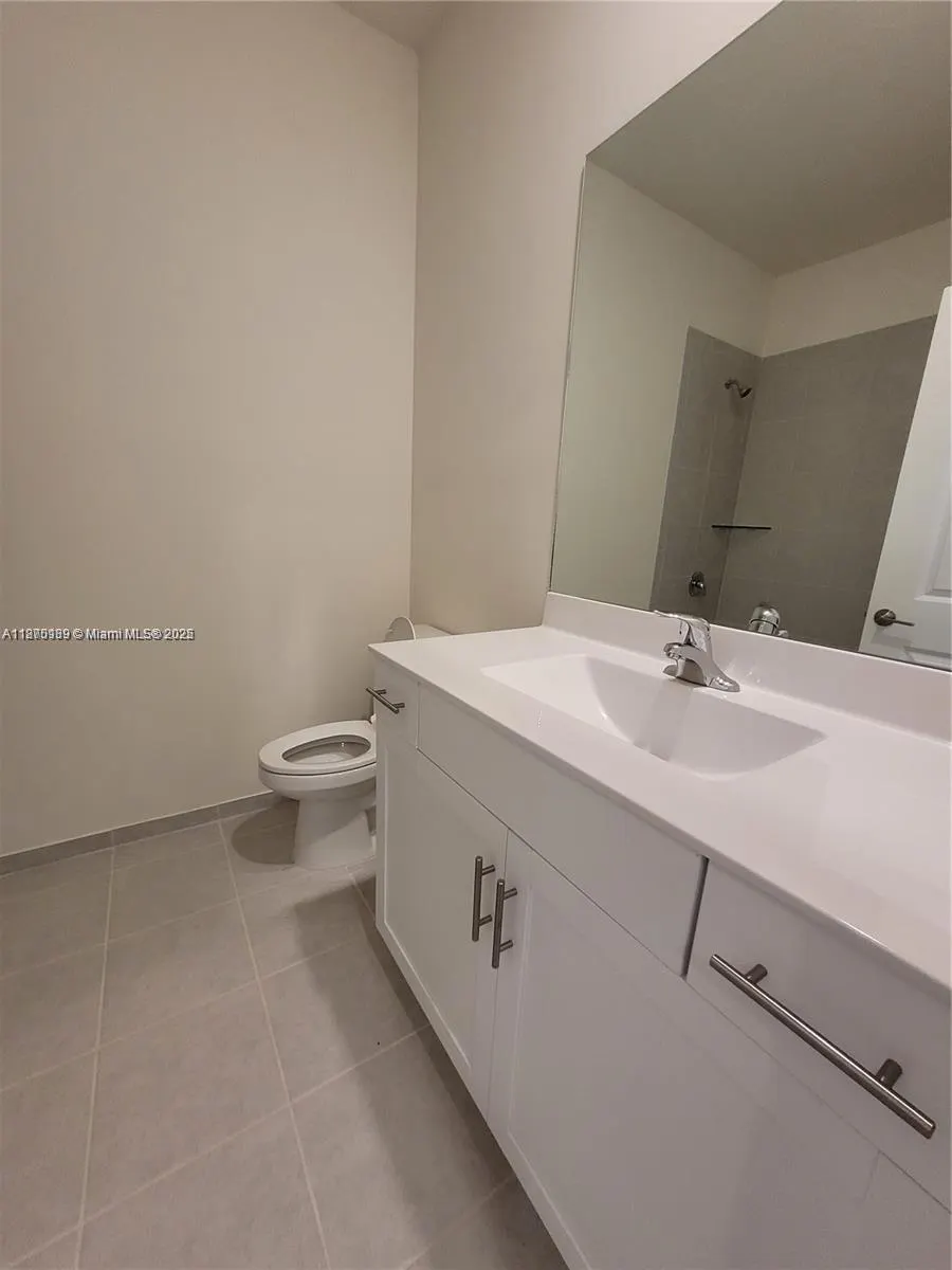 11125 W 33rd Ct, #0