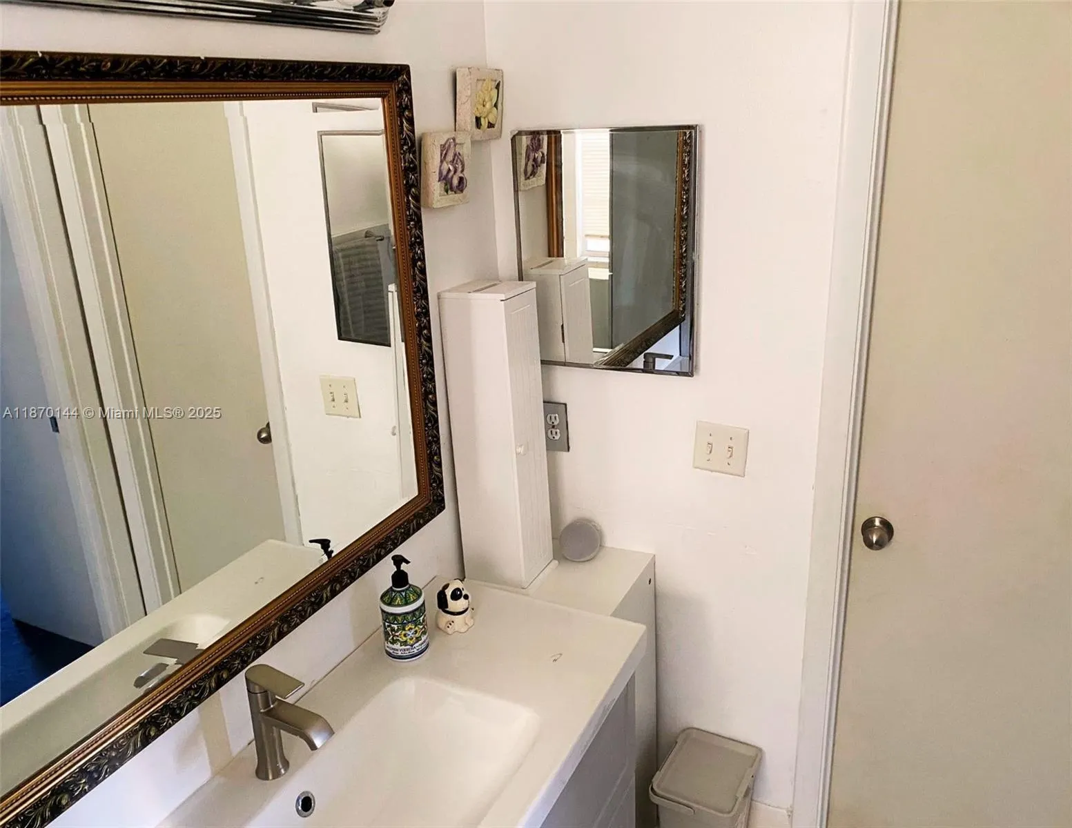965 SW 180th Ter