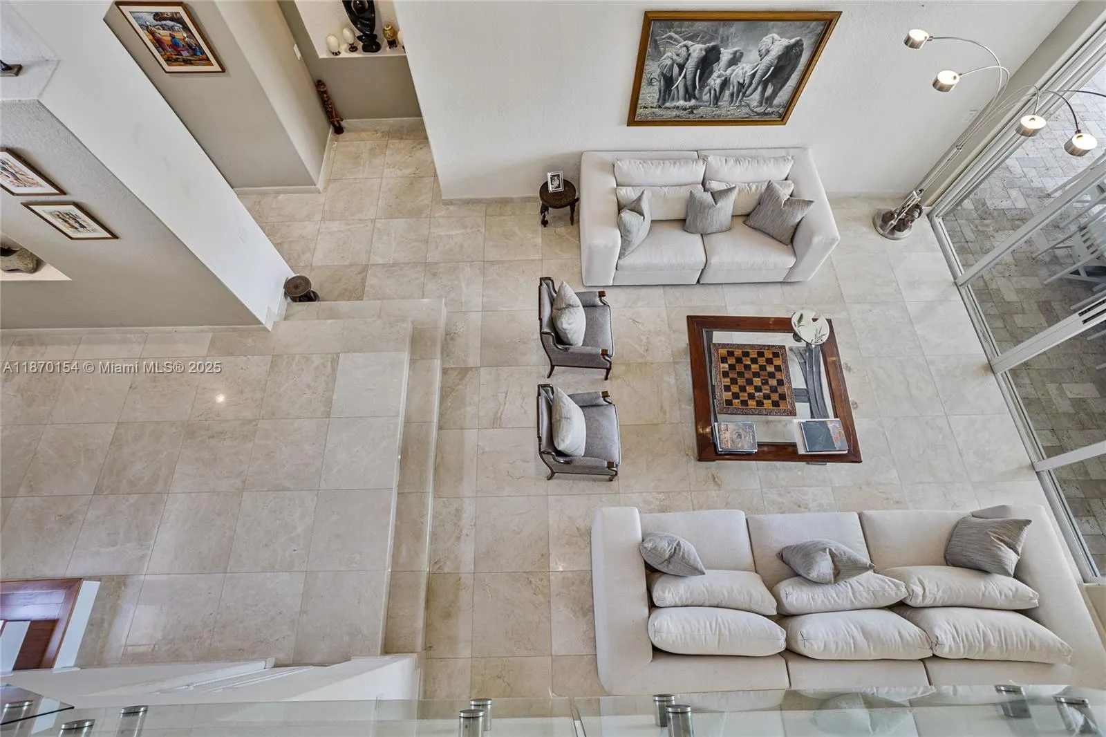 2706 Oakmont