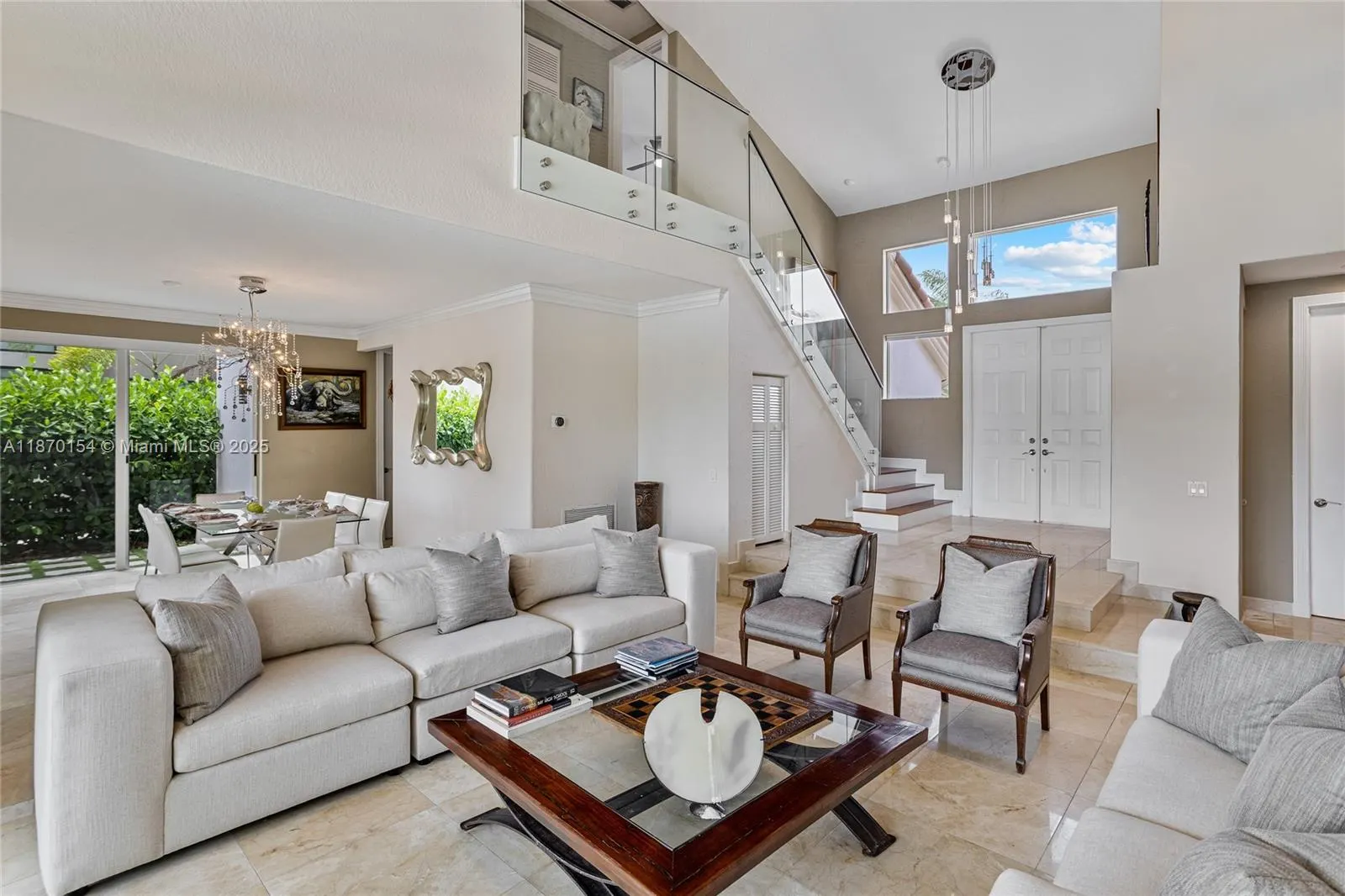 2706 Oakmont