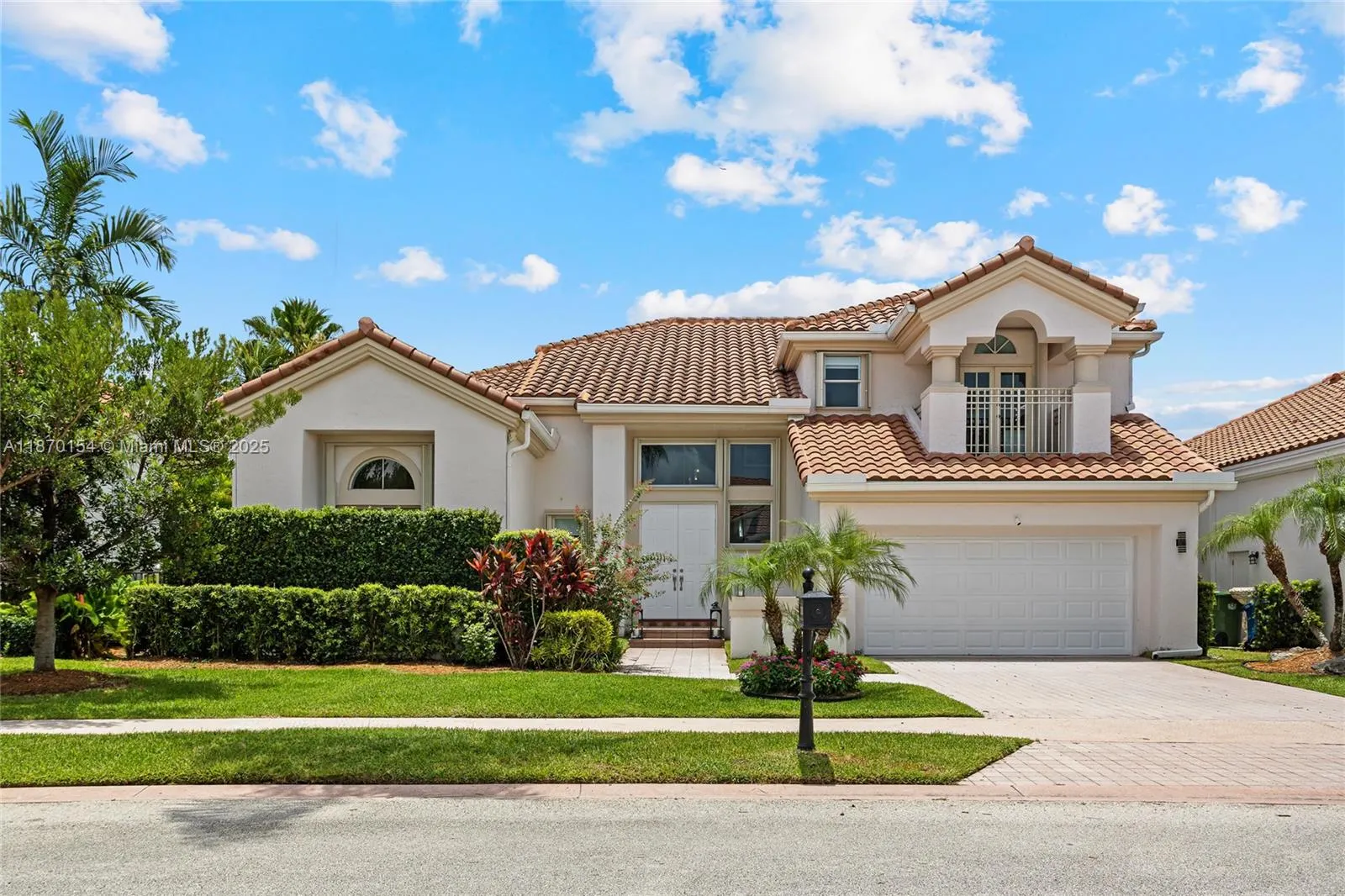 2706 Oakmont