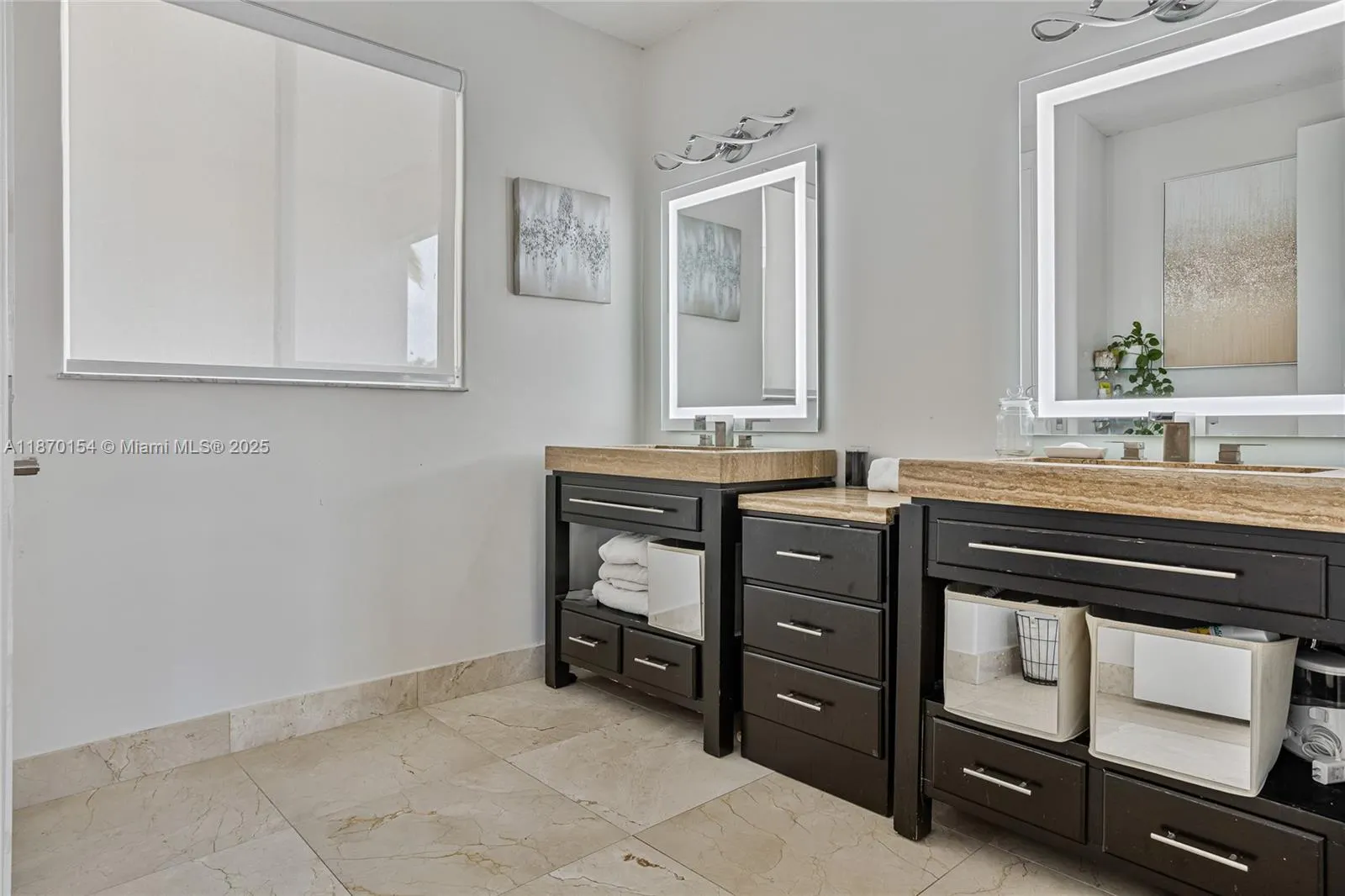 2706 Oakmont