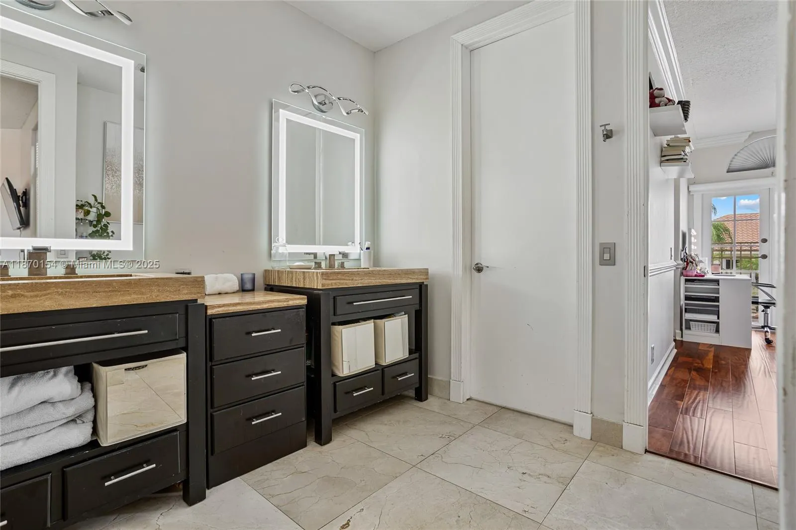 2706 Oakmont