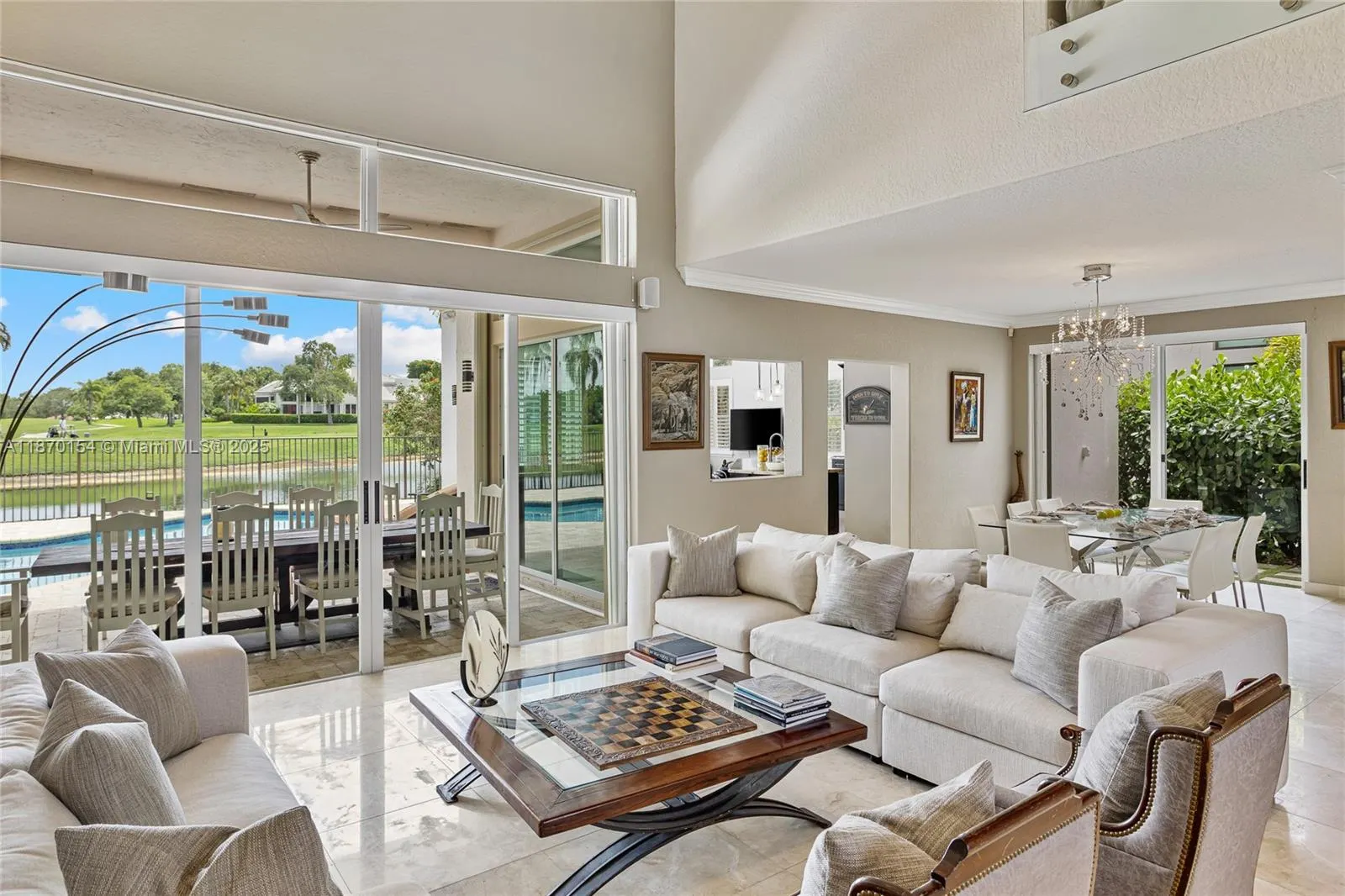 2706 Oakmont