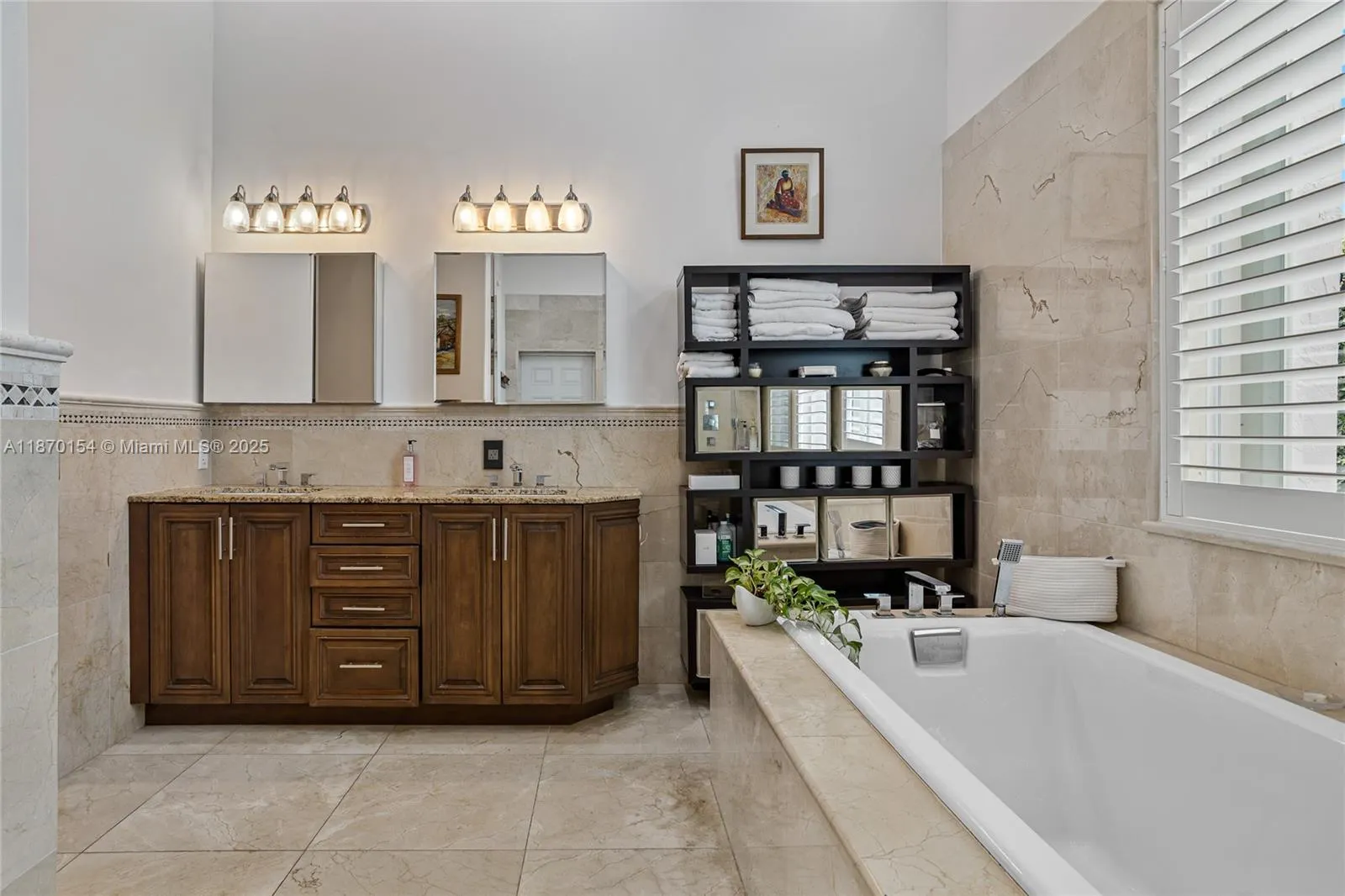 2706 Oakmont