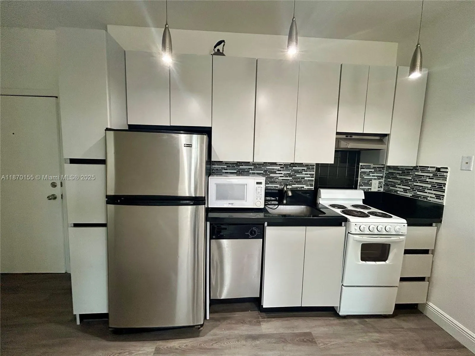 1244 Pennsylvania Ave, #305