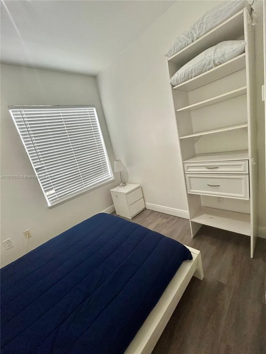 1244 Pennsylvania Ave, #305