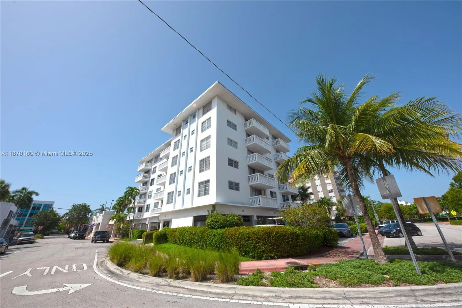 4142 N Jefferson Ave, #2C