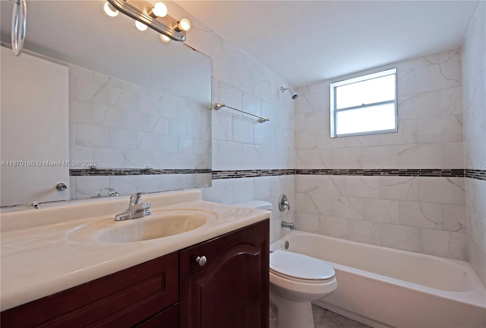 4142 N Jefferson Ave, #2C