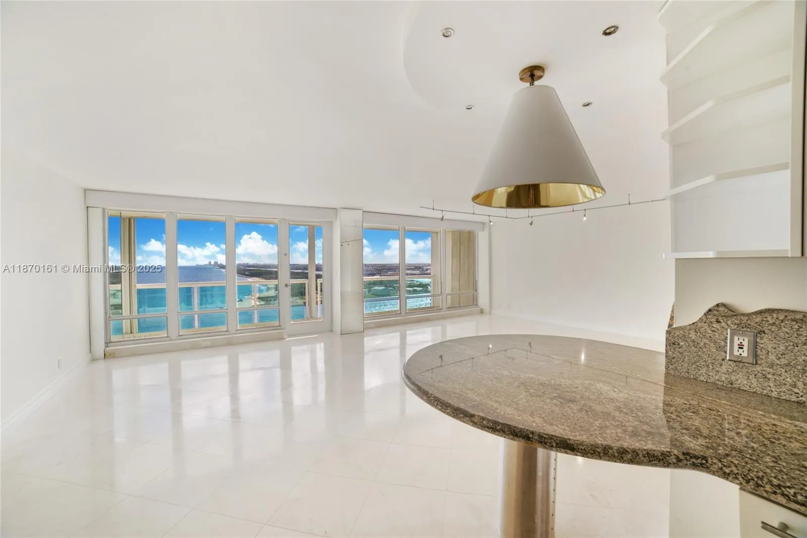 2100 S Ocean Ln, #2007