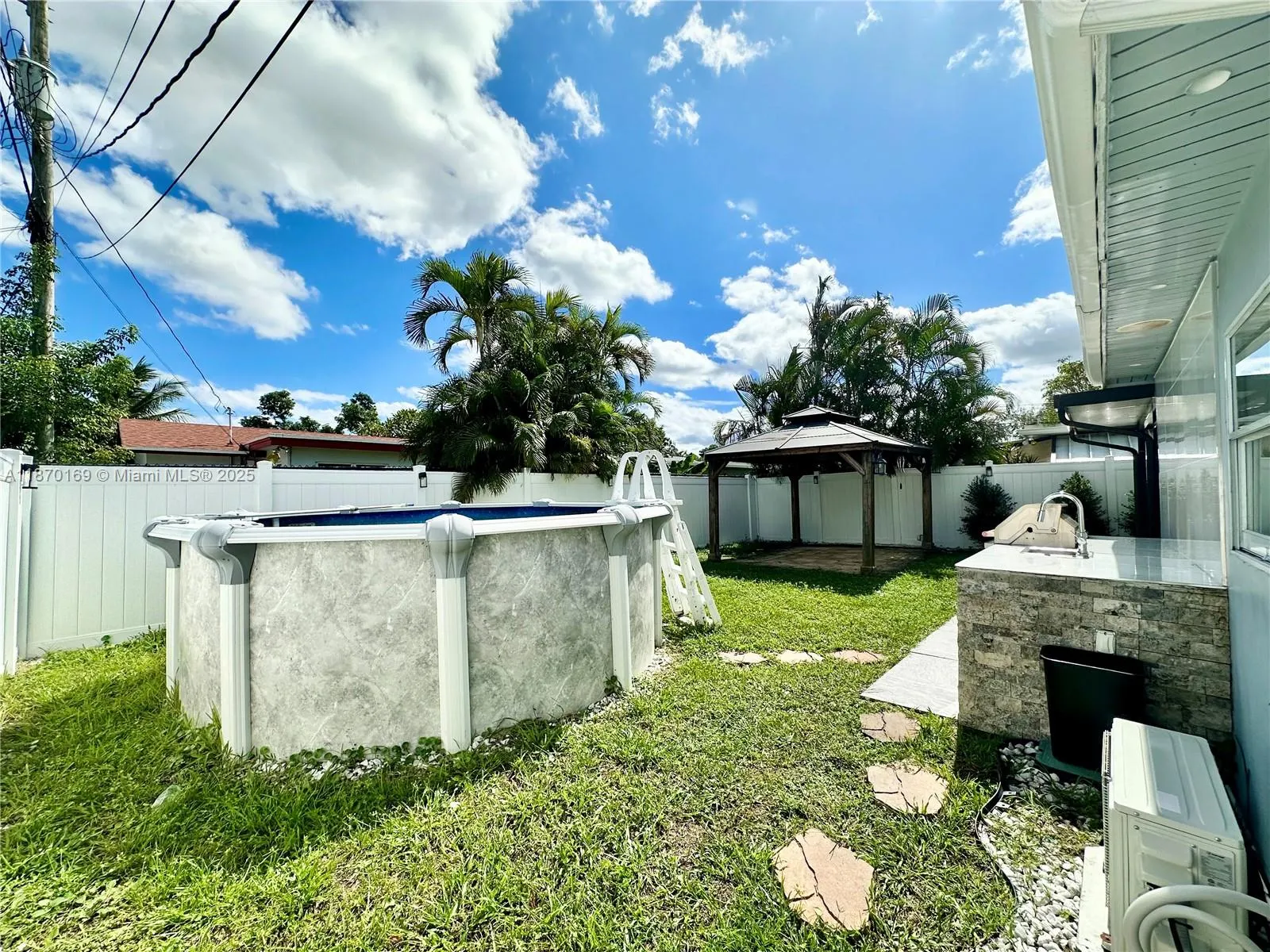 5404 NW 23rd Ter